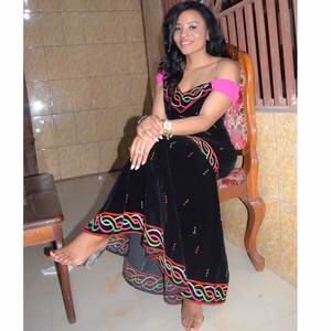 Meet your Posher, Sidonie